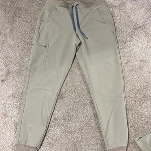 FIGS Women’s Latte Zamora- Jogger Scrub Pants